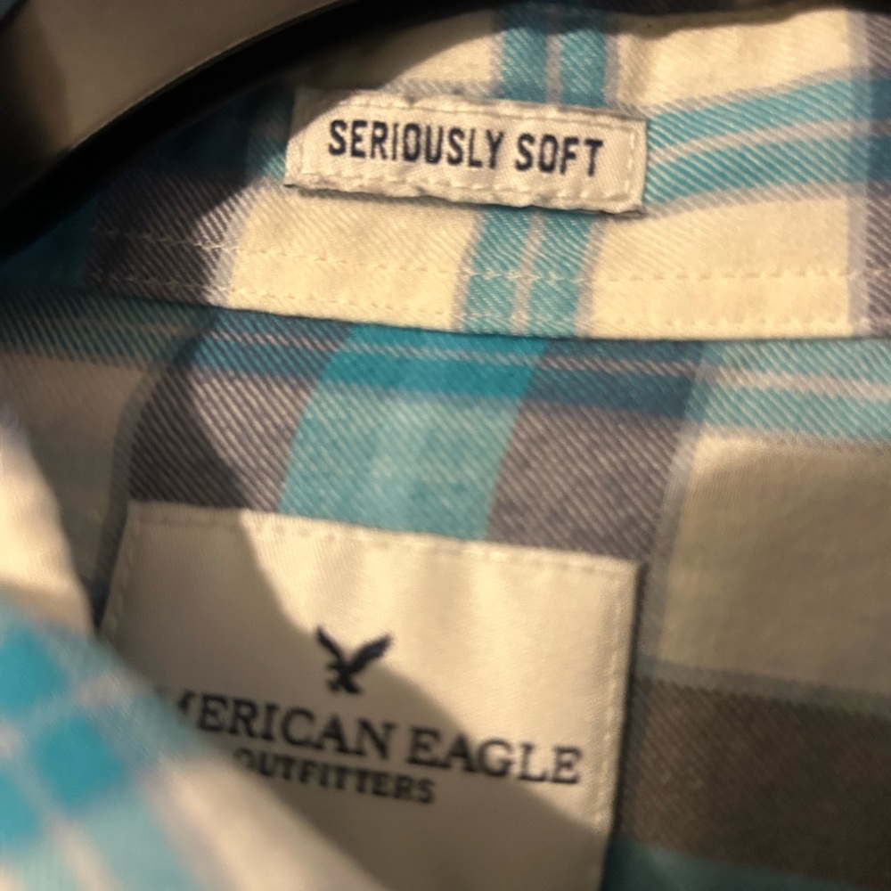 American Eagle Outfitters Blue and White Checkered Men's Shirt - Picture 3 of 6